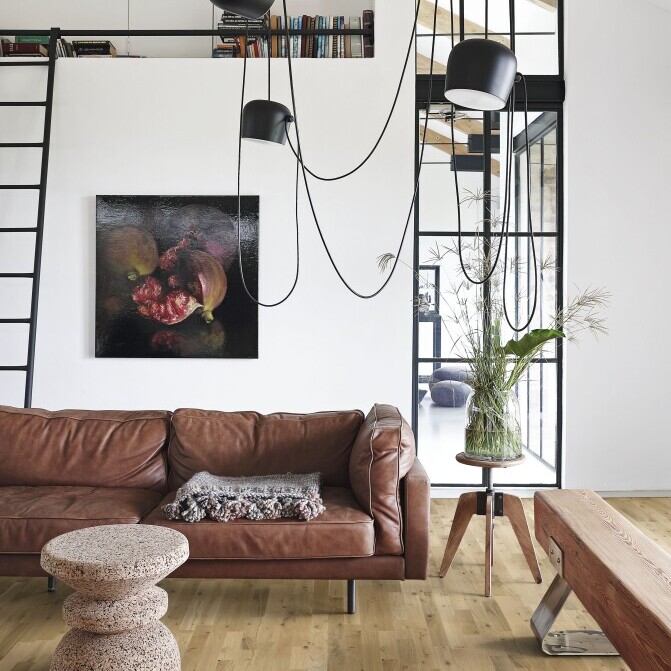 Dub Urban Brown Strip - ultra matný lak
