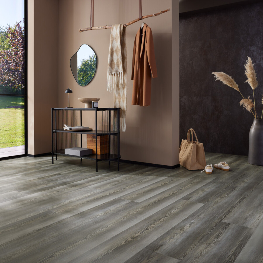 Catania Pine Grey - výrazná struktura dřeva, matná